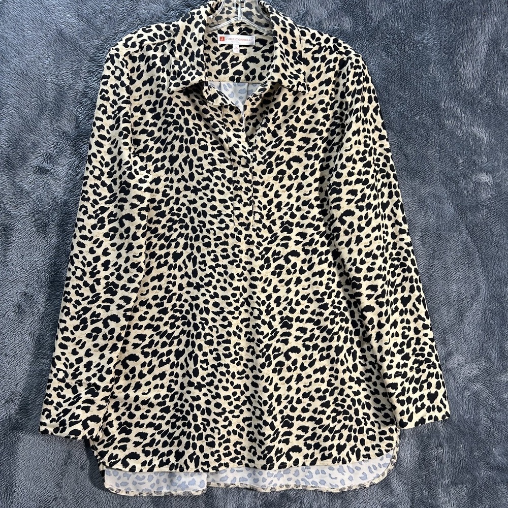 Jude Connally Womens Size L Beige Black Leopard Print V Neck Top (L8)